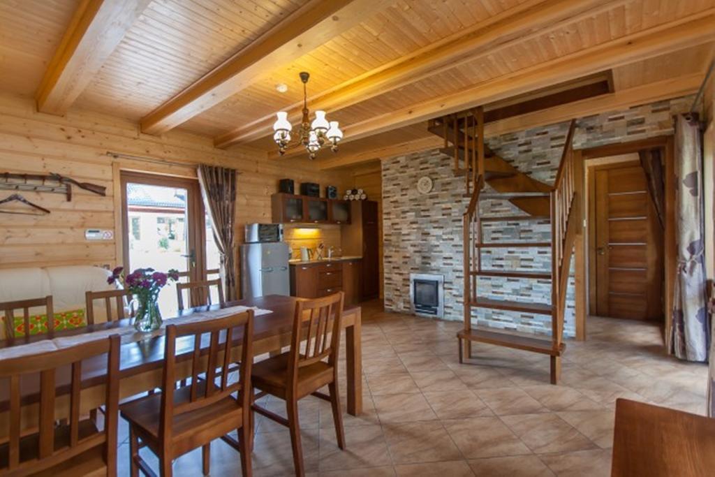 Vila Viesai Тракай Стая снимка