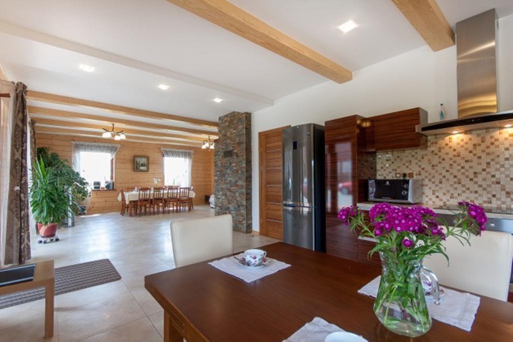 Vila Viesai Тракай Стая снимка